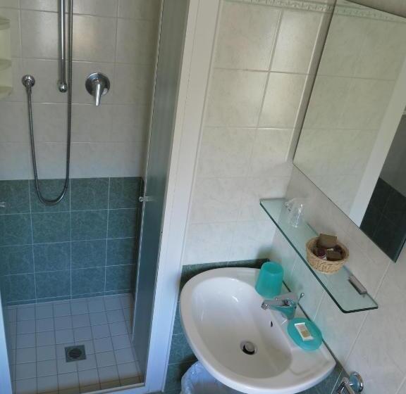 Triple Room Sea View, Letizia