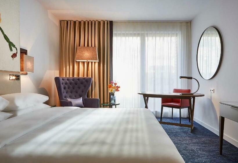 Standard Room King Size Bed, Hyatt Regency Amsterdam