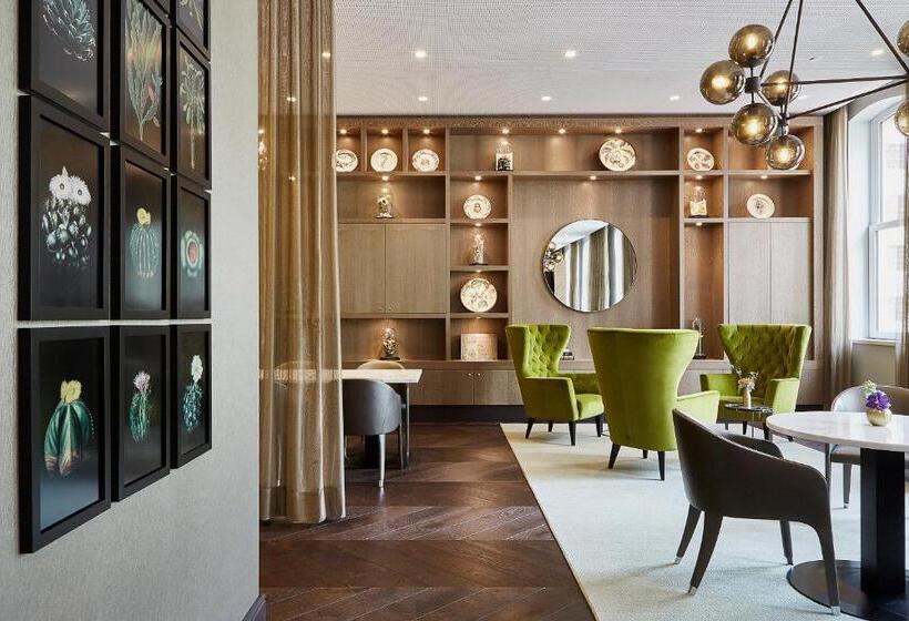 Club Room, Hyatt Regency Amsterdam