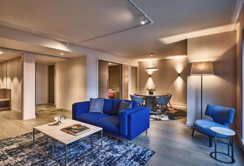 Suite, Hyatt Regency Amsterdam