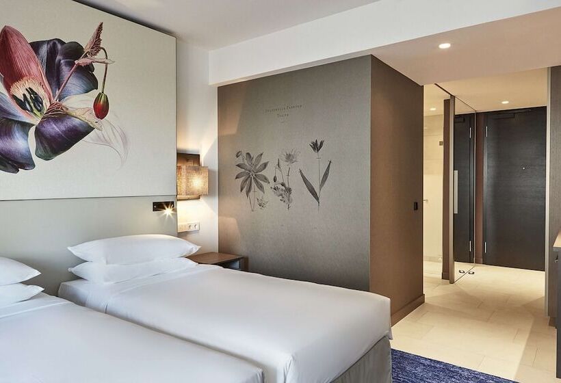 Standard Room, Hyatt Regency Amsterdam