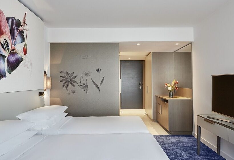 Club Room, Hyatt Regency Amsterdam