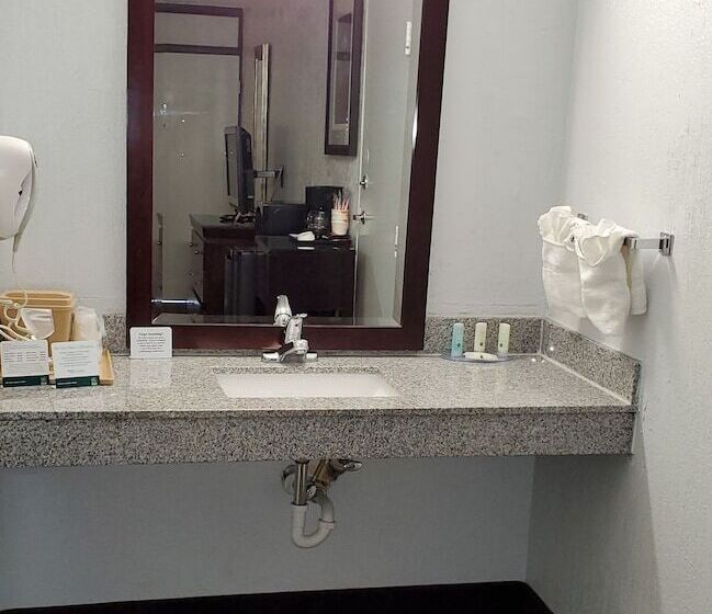 Номер Стандарт 2 Двуспальные Кровати, Rest And Relax Inn