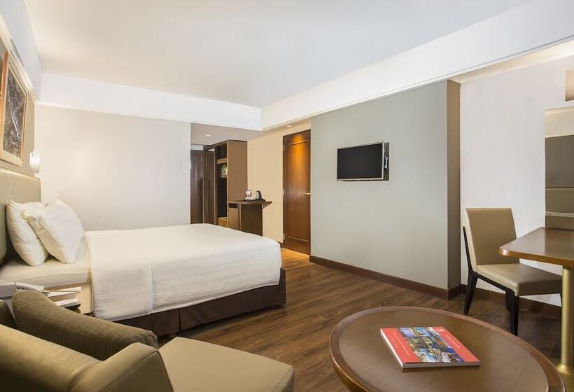 Номер Deluxe, Swiss Belhotel Bogor