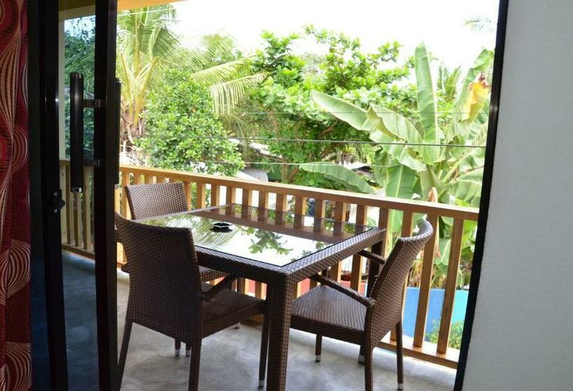 Номер Economy, Captains Lodge And Bar