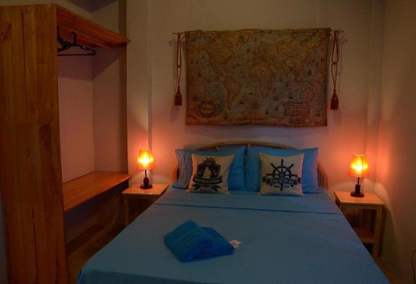 패밀리 룸, Captains Lodge And Bar