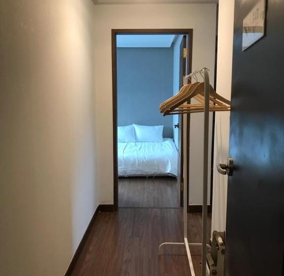 Семейный Номер Deluxe, Grim Garden Guesthouse