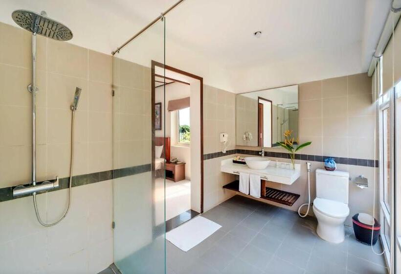 اتاق سوپریور با چشم‌انداز باغ, Tam Thanh Beach Resort & Spa
