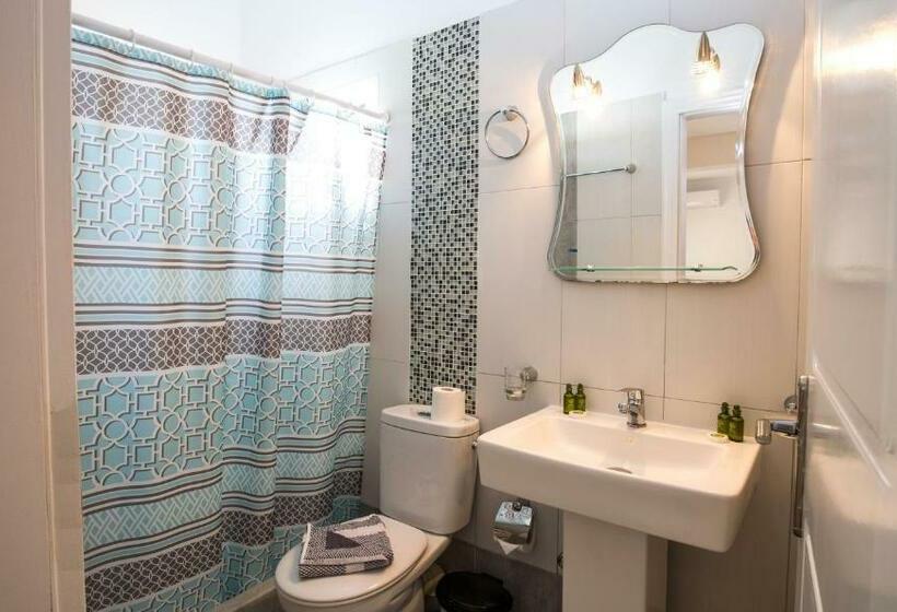 Habitación Familiar, Villa Libertad