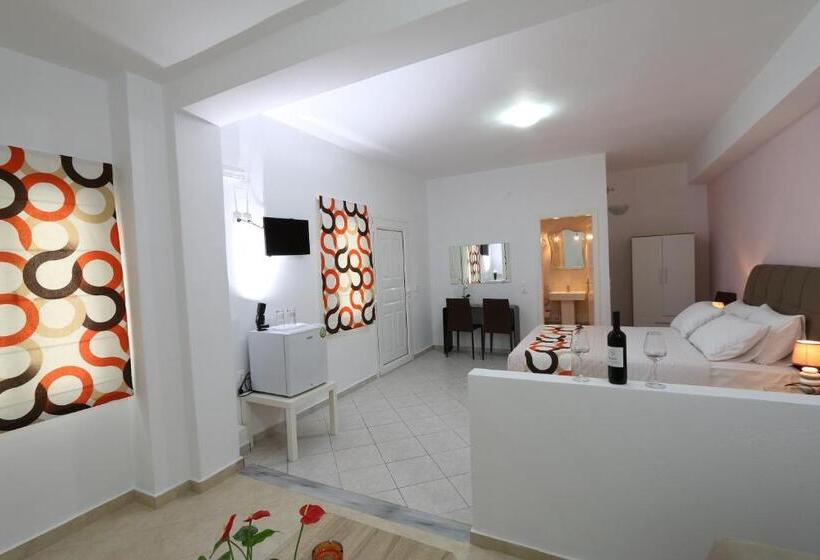 Habitación Triple Estándar, Villa Libertad