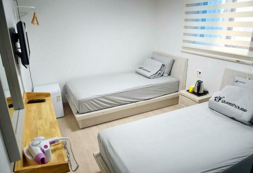 اتاق استاندارد, 24 Guesthouse Suncheon