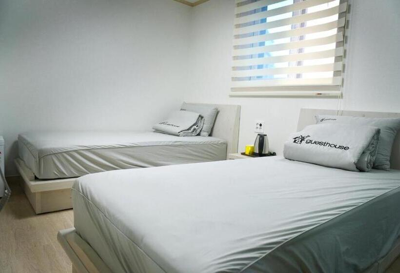 اتاق استاندارد, 24 Guesthouse Suncheon