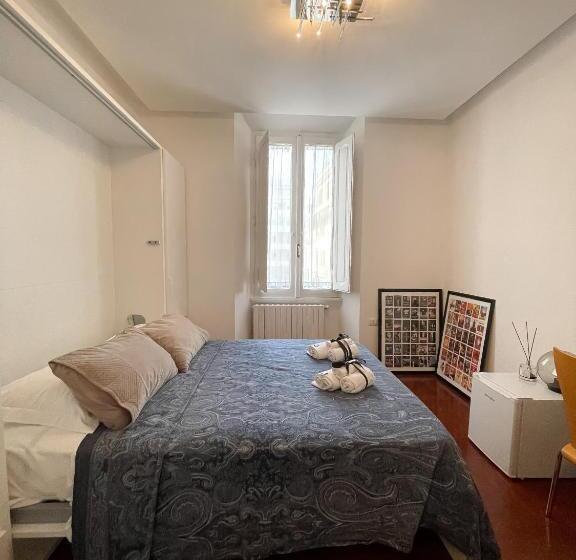 Camera Economy, Popolo Dream Suites   Luxury Rooms