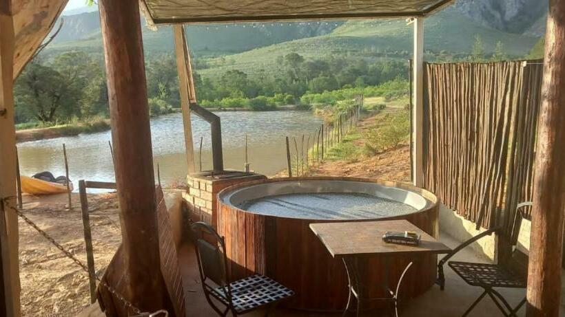 Шале 1 Спальня, Swartberg Backpackers
