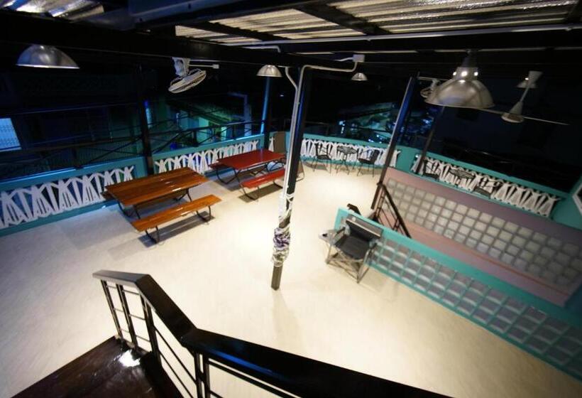 اتاق سوپریور, Urban Hostel Bangkok