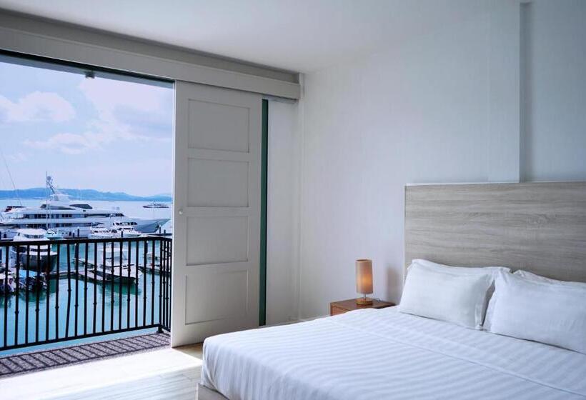 اتاق لوکس با چشم‌انداز دریا, Ramada By Wyndham Langkawi Marina