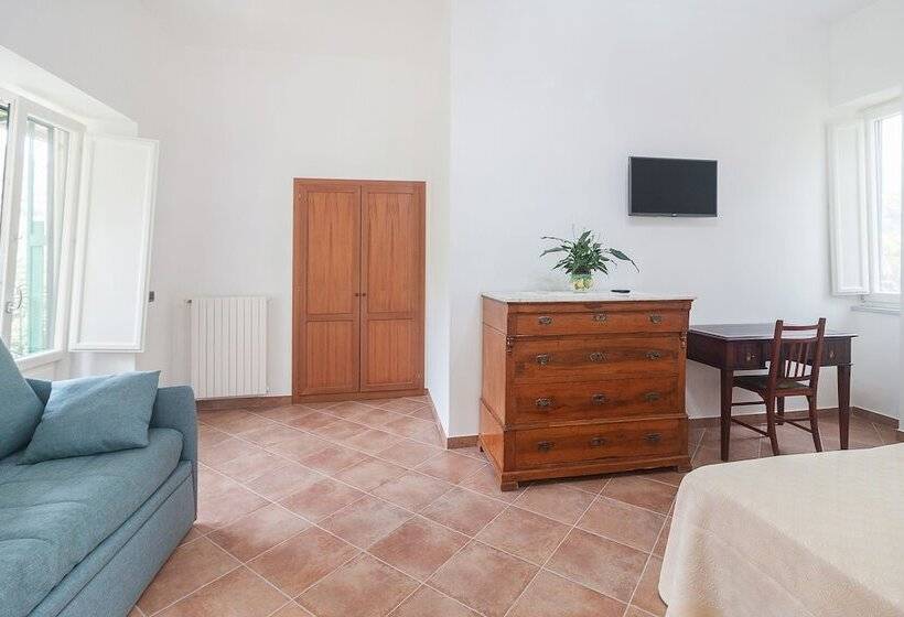 اتاق استاندارد چهار تخته, Agriturismo La Lobra
