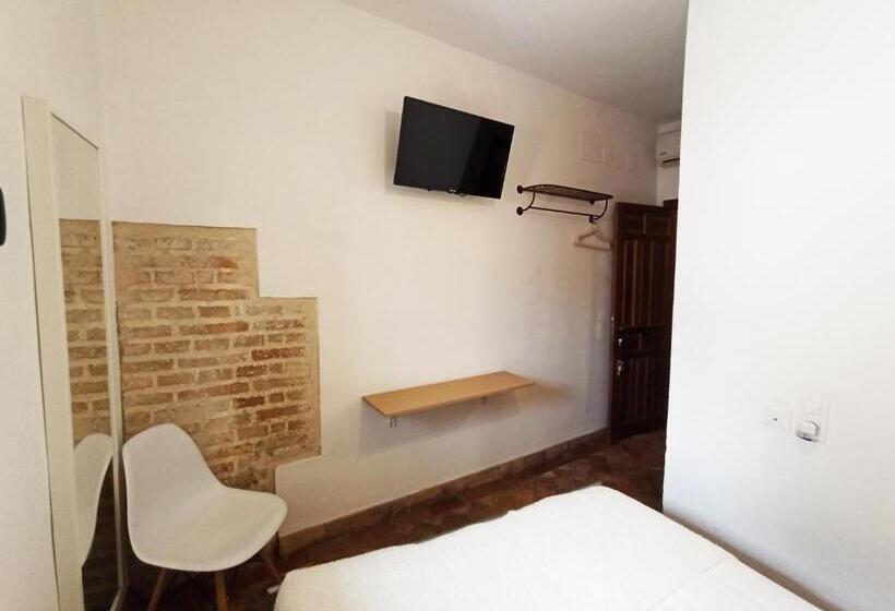 Номер Economy, Hostel Café Frenteabastos