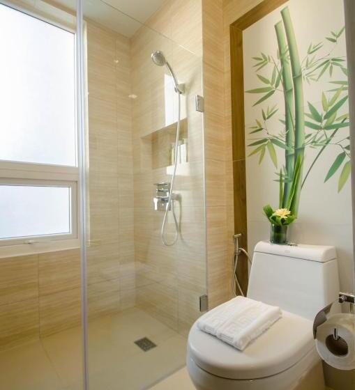 غرفة ديلوكس مطلة على حمام السباحة, Boracay Haven Suites