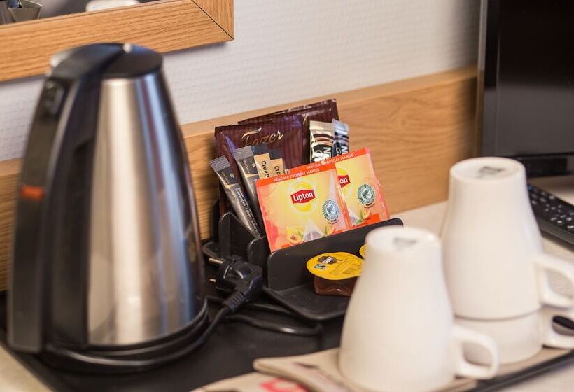 스탠다드 트리플 룸, Park Hotel Tornio
