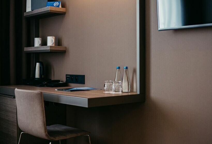Номер Стандарт Индивидуальный, Q Hotel Plus Katowice