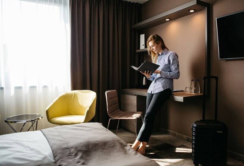Номер Стандарт Индивидуальный, Q Hotel Plus Katowice
