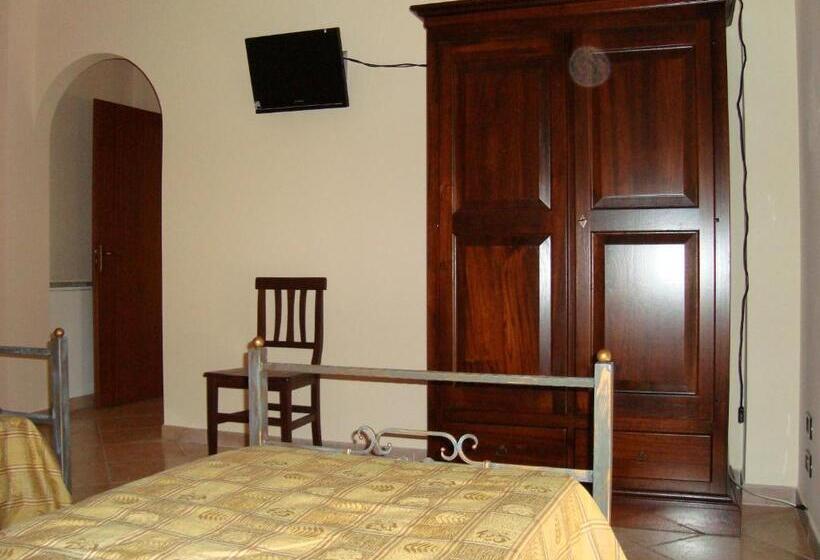 Номер Стандарт с Балконом, B&b Esperança