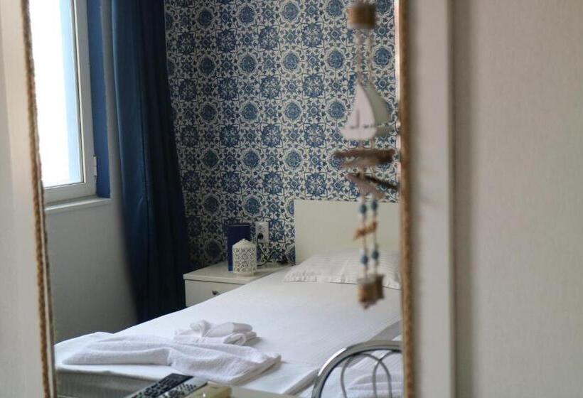 Номер Стандарт, Family Hotel Four Seasons Tsarevo