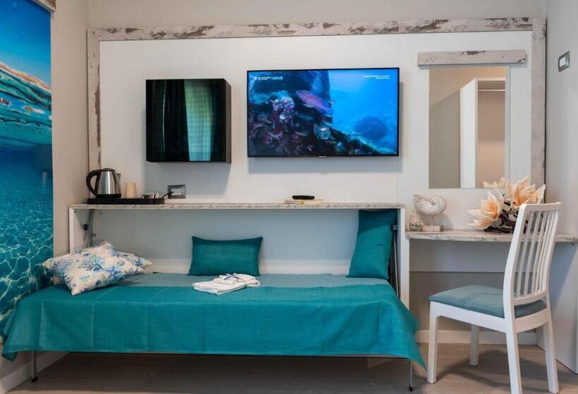 غرفة قياسية مطلّة علي البحر, Acquamarina