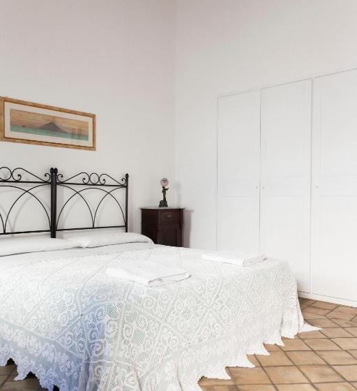 اتاق استاندارد, Mercanti Di Mare