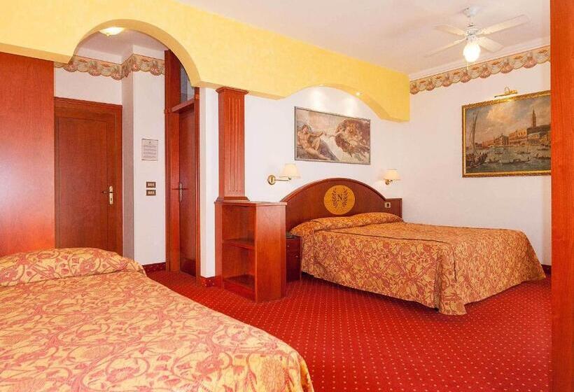 Junior Suite, Napoleon