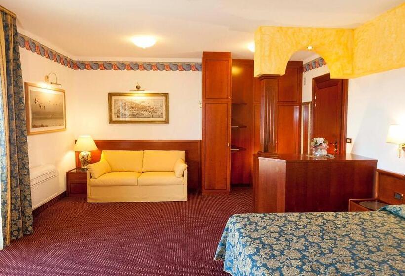 Suite Vista Mar, Napoleon