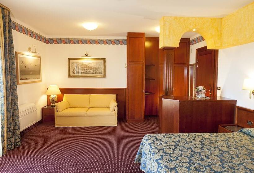 Suite Vista Mar, Napoleon