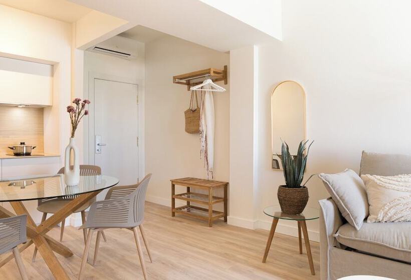 수피리어 스위트, Lan Suites