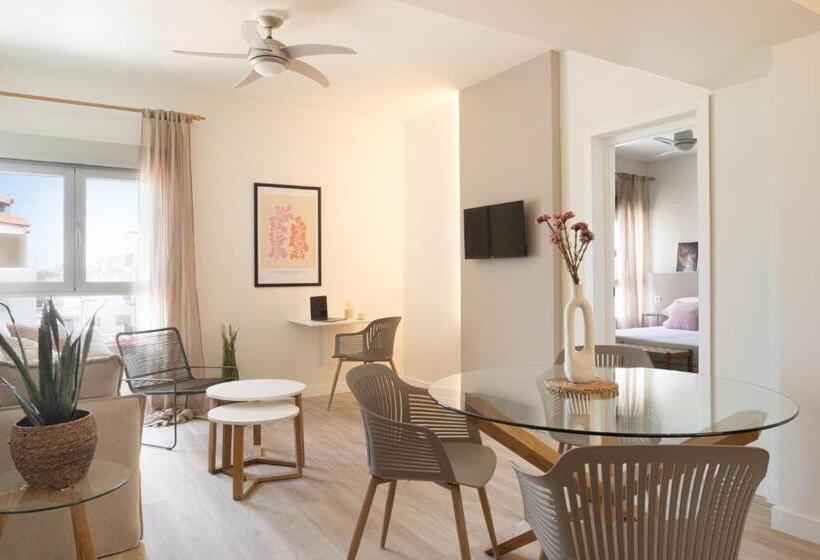 수피리어 스위트, Lan Suites