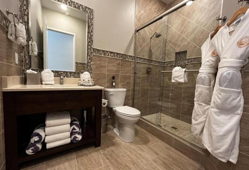 Стандартный Номер Кровать Кинг, Huff House Inn And Cabins