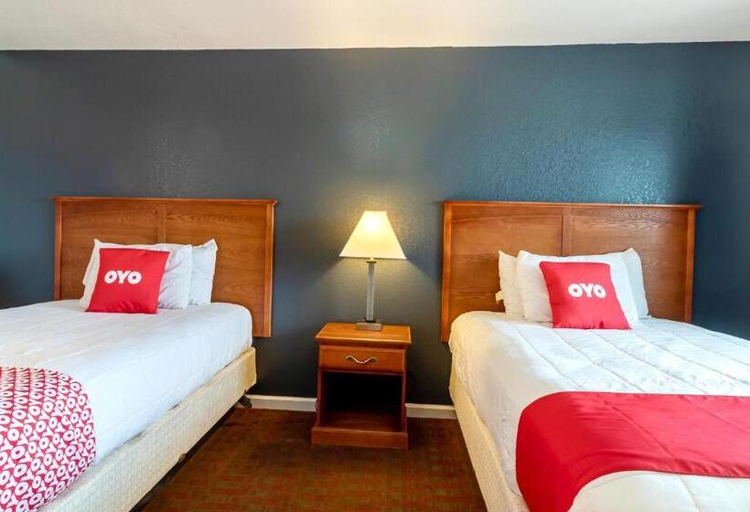 Номер Премиум, OYO Hotel Pearsall I-35 East