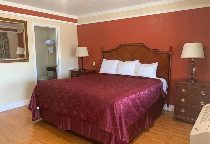 Стандартный Номер Кровать Кинг, Wagon Wheel Motel