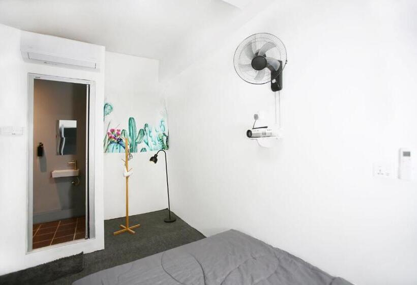 Номер Стандарт, Hangoutspacez Queensbay At Bayan Lepas Penang