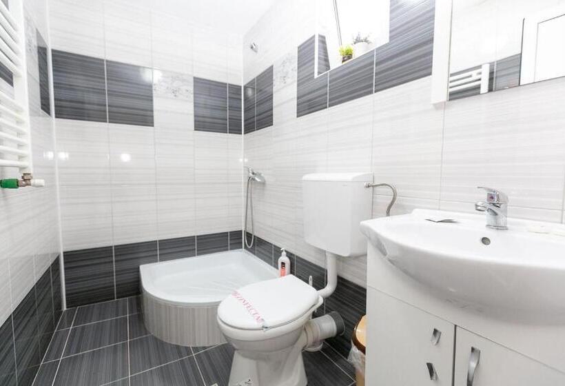 Номер Стандарт, Casa Mădălina