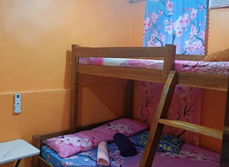 Quarto Familiar, Sevenne Inn Transient House