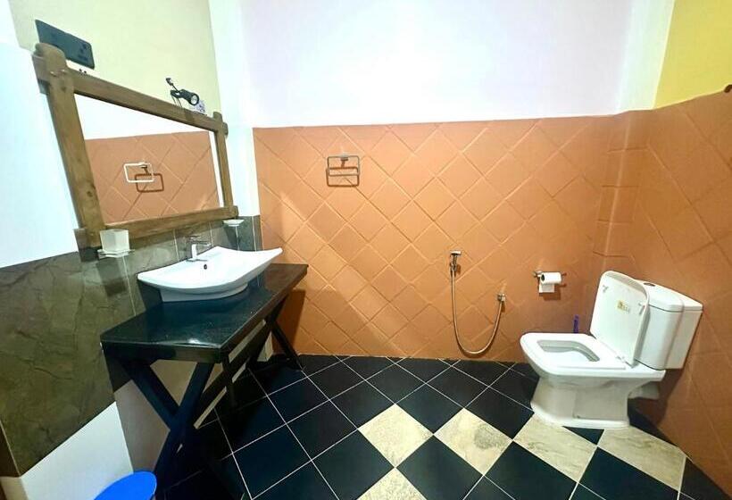 Семейный Номер, Runaliya Resort