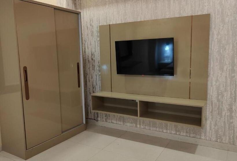 Номер Deluxe, The Big Orchid