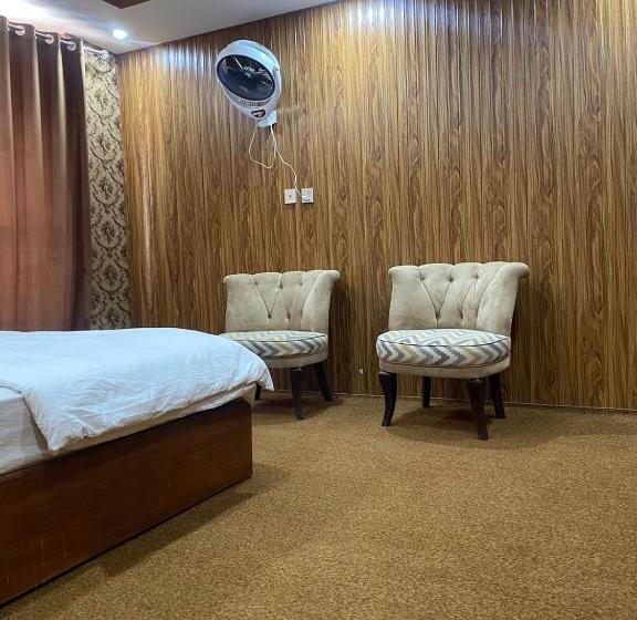 اتاق لوکس, Baltistan Resort Kachura