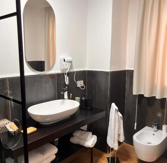 Четырехместный Номер Deluxe, Relais Villa Migliorini