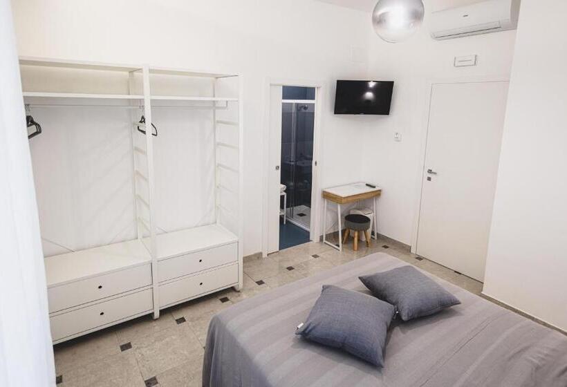 Номер Стандарт, Piazza Verdi B&b