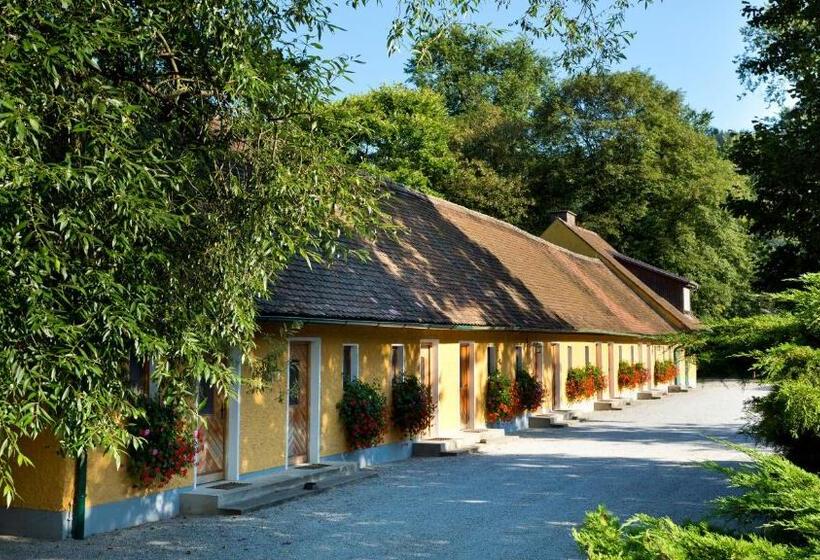 Люкс, Murhof