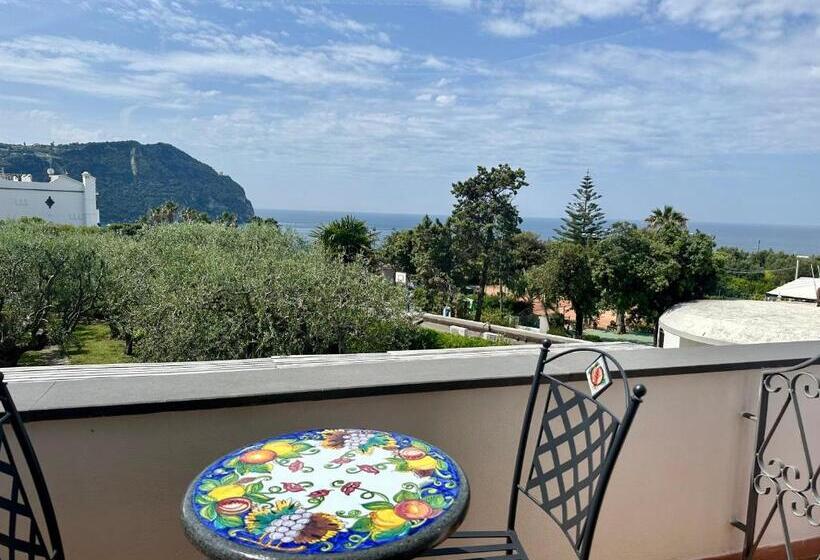 Номер Стандарт Трехместный, Boutique Ischia