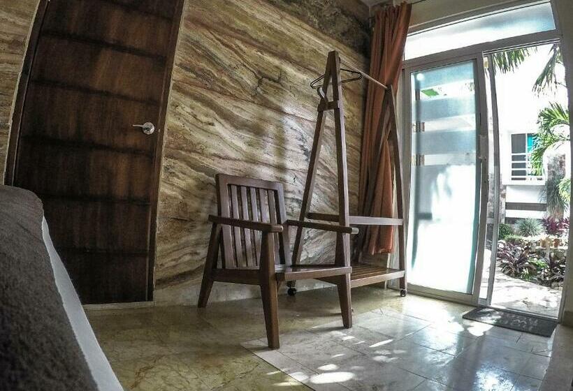 经济房, La Casa De Las Lunas