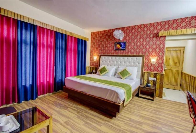 Семейный Номер Deluxe, Grg Hotel Samiru Manali Near Durga Temple